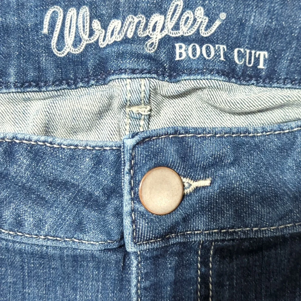 Jeans - Picture 3 of 4